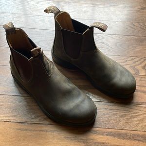 Blundstone Boots (Size 7.5 / Rustic Brown Leather)
